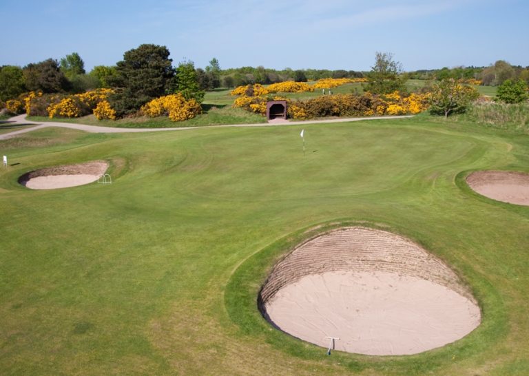 Nairn_Dunbar_3rd_Green