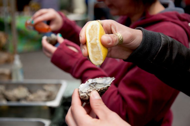 medium-Bay Coast_Galway Market_Oysters