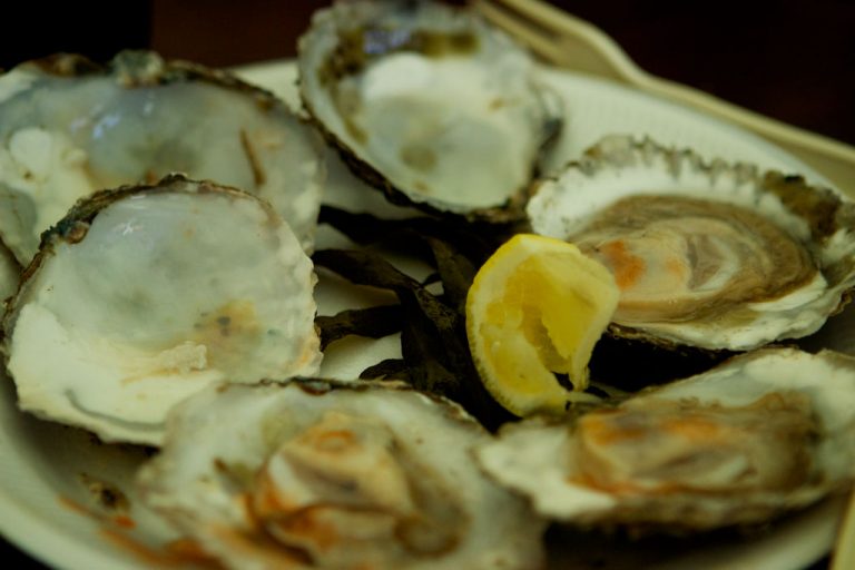 medium-Plate of Galway Oysters